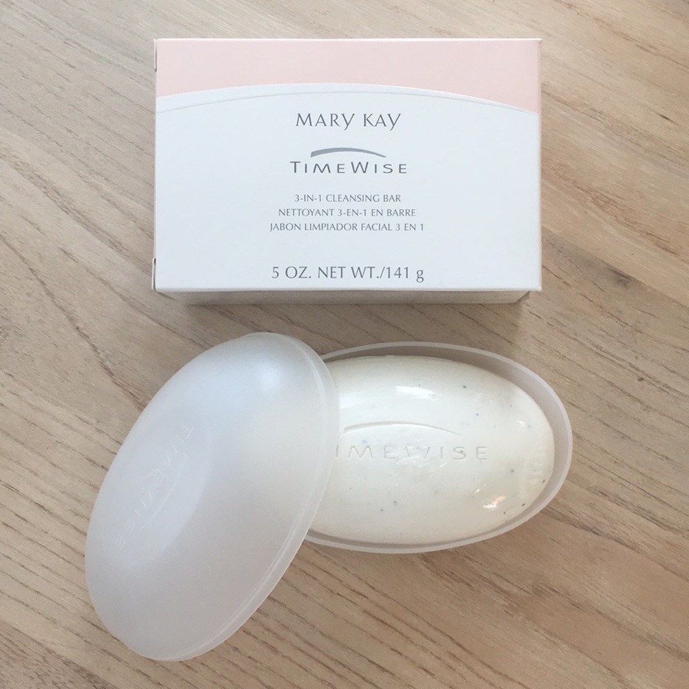 NIB Mary Kay 3-in-1 Cleansing Bar